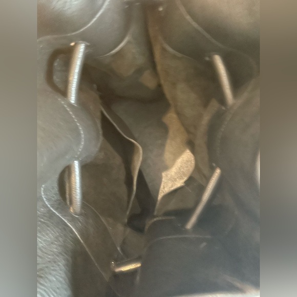 Are Studio Bell backpack in black leather - Picture 8 of 8